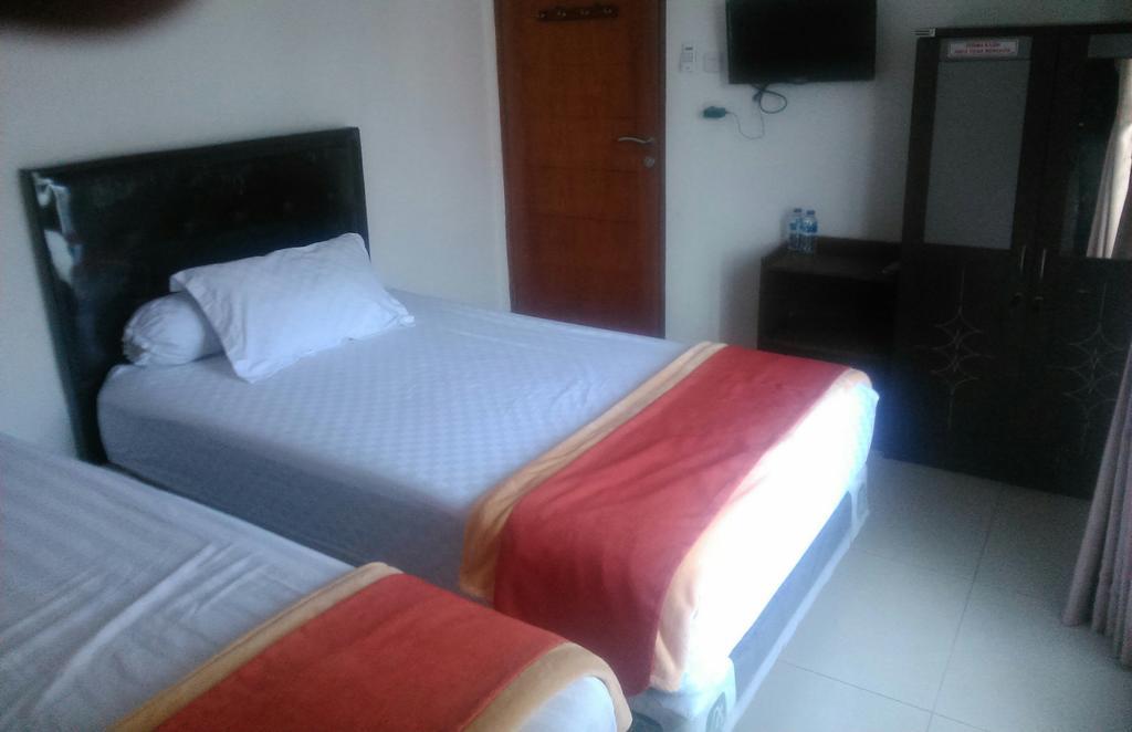 Rumah Sarwestri Hotel Bandung Room photo