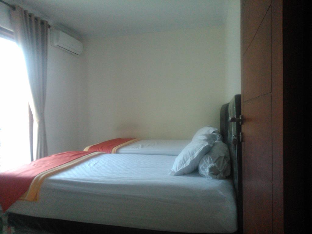 Rumah Sarwestri Hotel Bandung Room photo